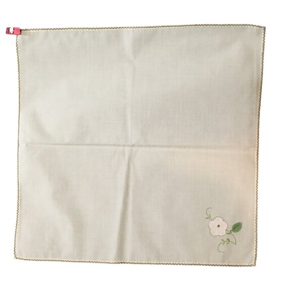 Vintage Napkins Embroidered 15x16 Set #8 Clean Cottagecore Handmade - Picture 4 of 4